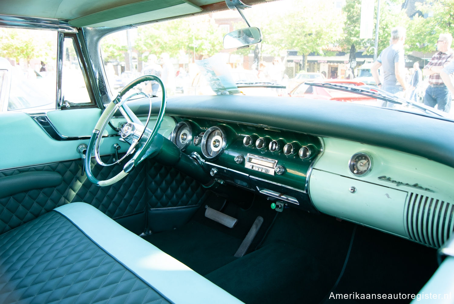 Chrysler New Yorker uit 1956